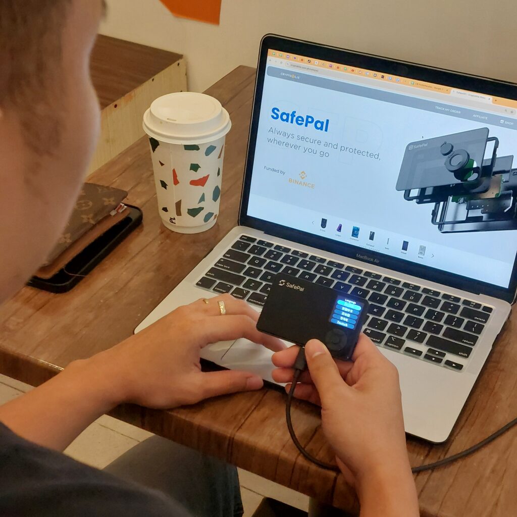 SafePal S1: A Comprehensive Guide To One Of The Most Underrated Hardware  Wallets